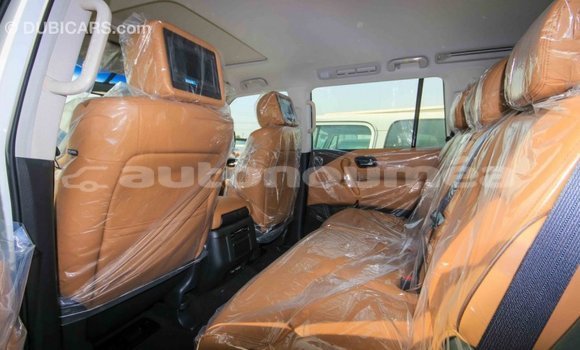 Acheter Import Voiture Nissan Patrol Blanc à Import - Dubai, Iles Acheter Import Voiture Nissan Patrol Blanc à Import - Dubai, Iles