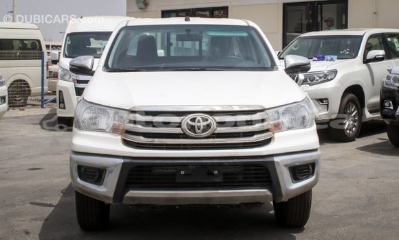 Buy Import Toyota Hilux White Car in Import - Dubai in Iles Buy Import Toyota Hilux White Car in Import - Dubai in Iles