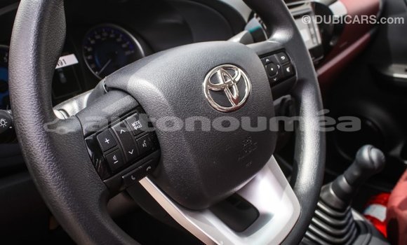 Buy Import Toyota Hilux White Car in Import - Dubai in Iles Buy Import Toyota Hilux White Car in Import - Dubai in Iles