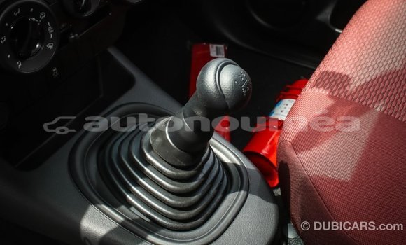 Buy Import Toyota Hilux White Car in Import - Dubai in Iles Buy Import Toyota Hilux White Car in Import - Dubai in Iles