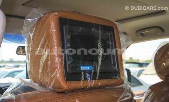 Acheter Import Voiture Nissan Patrol Blanc à Import - Dubai, Iles Acheter Import Voiture Nissan Patrol Blanc à Import - Dubai, Iles