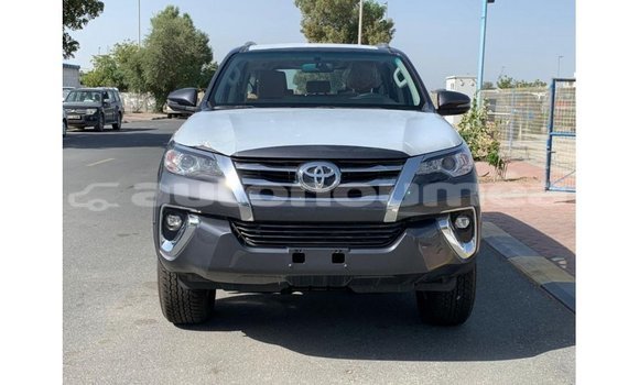 Acheter Import Voiture Toyota Fortuner Autre à Import - Dubai, Iles Acheter Import Voiture Toyota Fortuner Autre à Import - Dubai, Iles