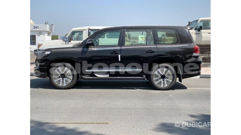 Big with watermark toyota land cruiser iles import dubai 3048