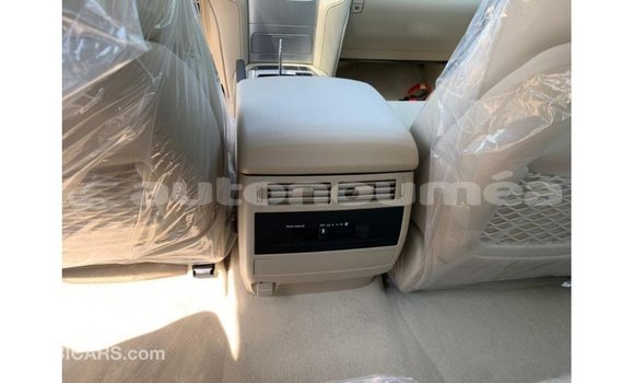 Buy Import Toyota Land Cruiser Black Car in Import - Dubai in Iles Buy Import Toyota Land Cruiser Black Car in Import - Dubai in Iles