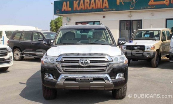 Acheter Import Voiture Toyota Land Cruiser Noir à Import - Dubai, Iles Acheter Import Voiture Toyota Land Cruiser Noir à Import - Dubai, Iles