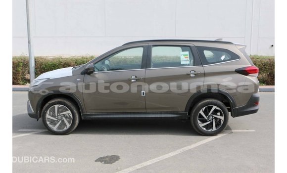 Acheter Import Voiture Toyota Rush Marron à Import - Dubai, Iles Acheter Import Voiture Toyota Rush Marron à Import - Dubai, Iles