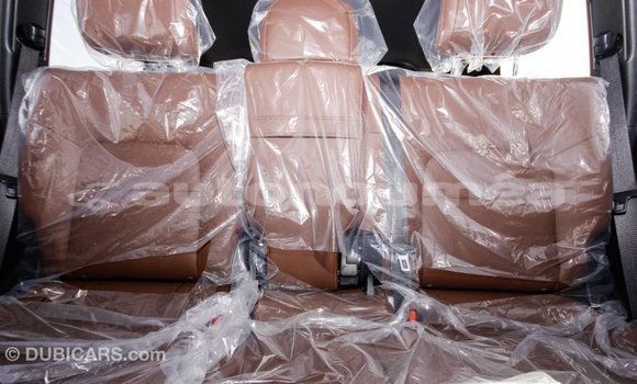 Acheter Import Voiture Toyota Land Cruiser Noir à Import - Dubai, Iles Acheter Import Voiture Toyota Land Cruiser Noir à Import - Dubai, Iles