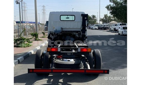 Acheter Import Voiture Mitsubishi i Blanc à Import - Dubai, Iles Acheter Import Voiture Mitsubishi i Blanc à Import - Dubai, Iles