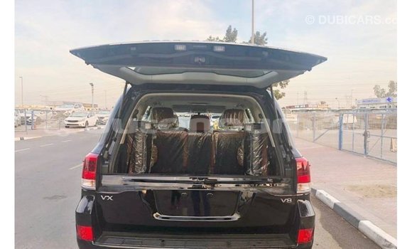 Buy Import Toyota Land Cruiser Black Car in Import - Dubai in Iles Buy Import Toyota Land Cruiser Black Car in Import - Dubai in Iles