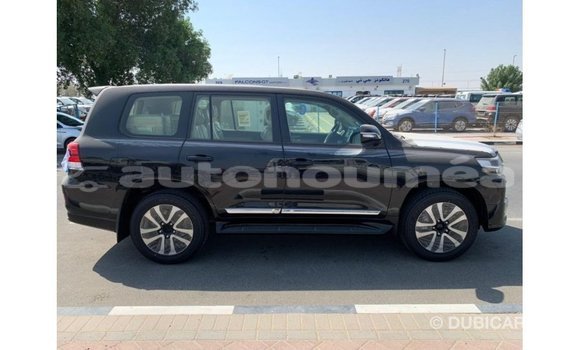 Buy Import Toyota Land Cruiser Black Car in Import - Dubai in Iles Buy Import Toyota Land Cruiser Black Car in Import - Dubai in Iles