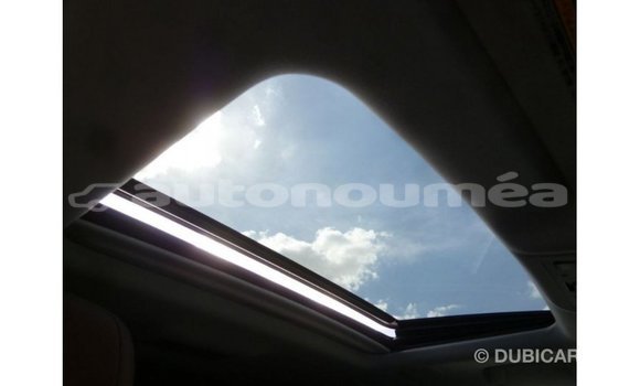 Acheter Import Voiture Toyota Land Cruiser Rouge à Import - Dubai, Iles Acheter Import Voiture Toyota Land Cruiser Rouge à Import - Dubai, Iles