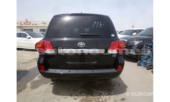Acheter Import Voiture Toyota Land Cruiser Noir à Import - Dubai, Iles Acheter Import Voiture Toyota Land Cruiser Noir à Import - Dubai, Iles