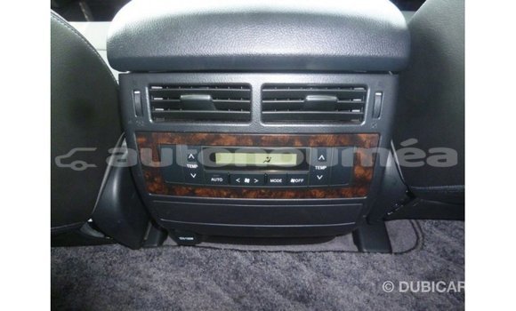 Acheter Import Voiture Toyota Land Cruiser Noir à Import - Dubai, Iles Acheter Import Voiture Toyota Land Cruiser Noir à Import - Dubai, Iles