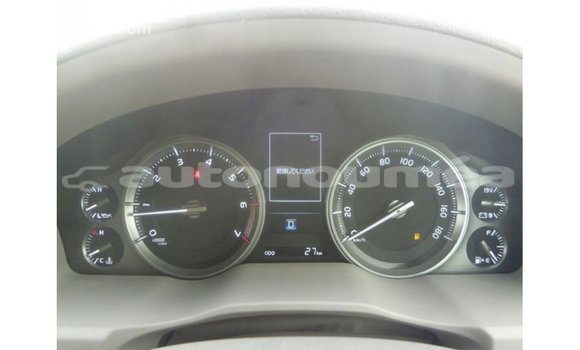 Acheter Import Voiture Toyota Land Cruiser Noir à Import - Dubai, Iles Acheter Import Voiture Toyota Land Cruiser Noir à Import - Dubai, Iles