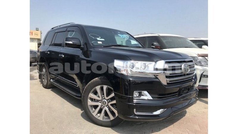 Big with watermark toyota land cruiser iles import dubai 3104