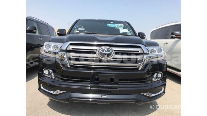 Big with watermark toyota land cruiser iles import dubai 3104