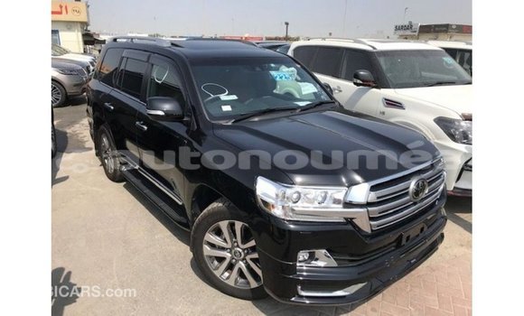 Acheter Import Voiture Toyota Land Cruiser Noir à Import - Dubai, Iles Acheter Import Voiture Toyota Land Cruiser Noir à Import - Dubai, Iles