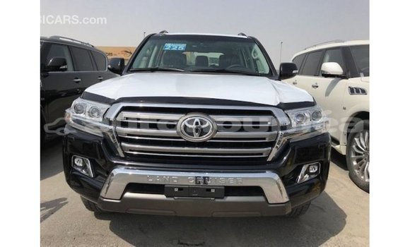 Acheter Import Voiture Toyota Land Cruiser Noir à Import - Dubai, Iles Acheter Import Voiture Toyota Land Cruiser Noir à Import - Dubai, Iles