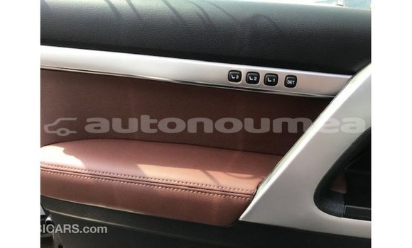Acheter Import Voiture Toyota Land Cruiser Noir à Import - Dubai, Iles Acheter Import Voiture Toyota Land Cruiser Noir à Import - Dubai, Iles