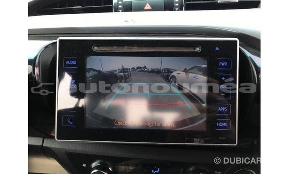 Acheter Import Voiture Toyota Hilux Noir à Import - Dubai, Iles Acheter Import Voiture Toyota Hilux Noir à Import - Dubai, Iles