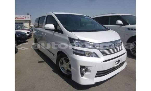 Acheter Import Voiture Toyota Vellfire Blanc à Import - Dubai, Iles Acheter Import Voiture Toyota Vellfire Blanc à Import - Dubai, Iles