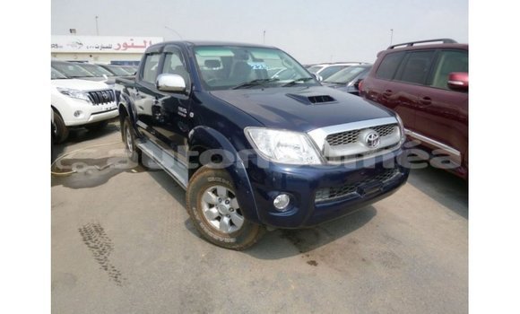 Acheter Import Voiture Toyota Hilux Bleu à Import - Dubai, Iles Acheter Import Voiture Toyota Hilux Bleu à Import - Dubai, Iles