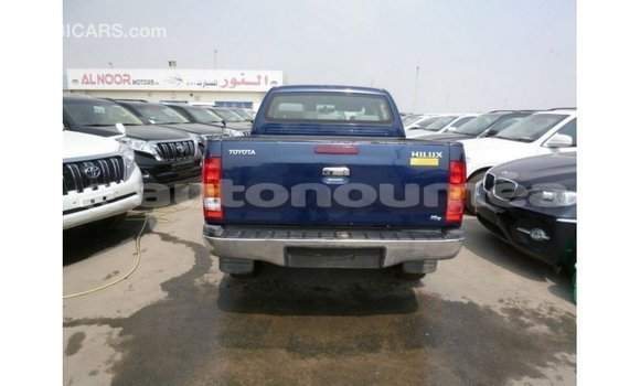 Acheter Import Voiture Toyota Hilux Bleu à Import - Dubai, Iles Acheter Import Voiture Toyota Hilux Bleu à Import - Dubai, Iles