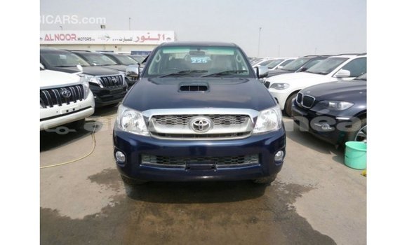 Acheter Import Voiture Toyota Hilux Bleu à Import - Dubai, Iles Acheter Import Voiture Toyota Hilux Bleu à Import - Dubai, Iles