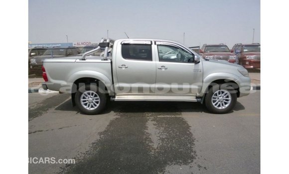 Acheter Import Voiture Toyota Hilux Autre à Import - Dubai, Iles Acheter Import Voiture Toyota Hilux Autre à Import - Dubai, Iles