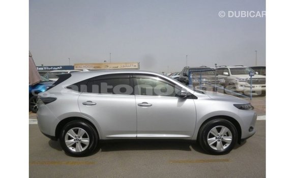 Acheter Import Voiture Toyota Harrier Autre à Import - Dubai, Iles Acheter Import Voiture Toyota Harrier Autre à Import - Dubai, Iles