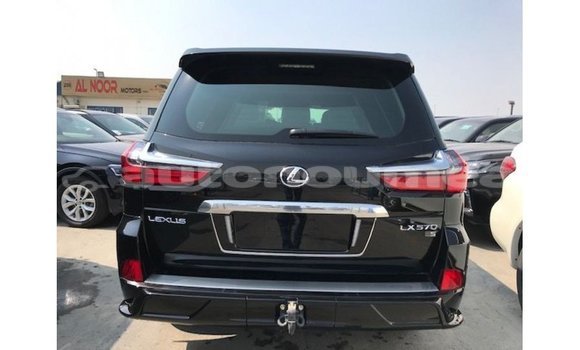 Acheter Import Voiture Lexus LX Noir à Import - Dubai, Iles Acheter Import Voiture Lexus LX Noir à Import - Dubai, Iles