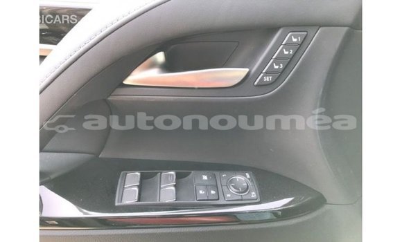 Acheter Import Voiture Lexus LX Noir à Import - Dubai, Iles Acheter Import Voiture Lexus LX Noir à Import - Dubai, Iles