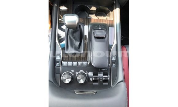 Acheter Import Voiture Lexus LX Noir à Import - Dubai, Iles Acheter Import Voiture Lexus LX Noir à Import - Dubai, Iles