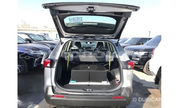 Acheter Import Utilitaire Toyota HiAce Autre à Import - Dubai, Iles Acheter Import Utilitaire Toyota HiAce Autre à Import - Dubai, Iles