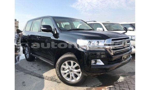 Buy Import Toyota Land Cruiser Black Car in Import - Dubai in Iles Buy Import Toyota Land Cruiser Black Car in Import - Dubai in Iles