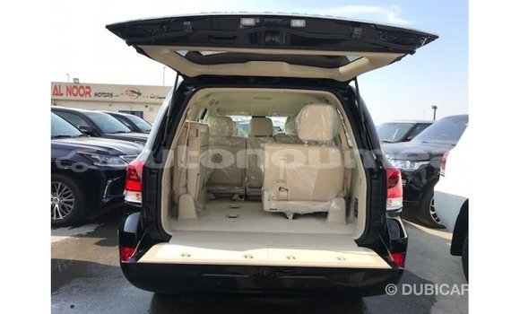Buy Import Toyota Land Cruiser Black Car in Import - Dubai in Iles Buy Import Toyota Land Cruiser Black Car in Import - Dubai in Iles