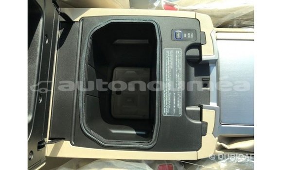 Buy Import Toyota Land Cruiser Black Car in Import - Dubai in Iles Buy Import Toyota Land Cruiser Black Car in Import - Dubai in Iles