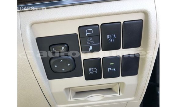 Buy Import Toyota Land Cruiser Black Car in Import - Dubai in Iles Buy Import Toyota Land Cruiser Black Car in Import - Dubai in Iles
