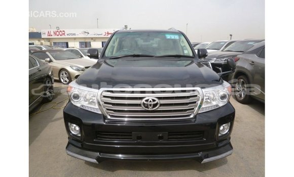 Acheter Import Voiture Toyota Land Cruiser Noir à Import - Dubai, Iles Acheter Import Voiture Toyota Land Cruiser Noir à Import - Dubai, Iles