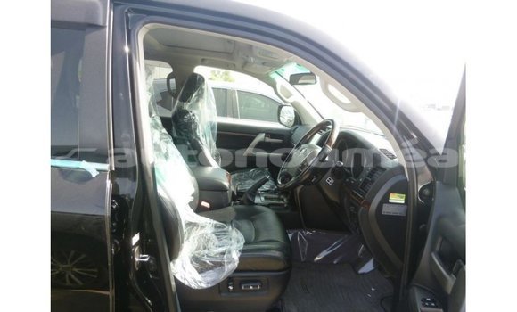 Acheter Import Voiture Toyota Land Cruiser Noir à Import - Dubai, Iles Acheter Import Voiture Toyota Land Cruiser Noir à Import - Dubai, Iles