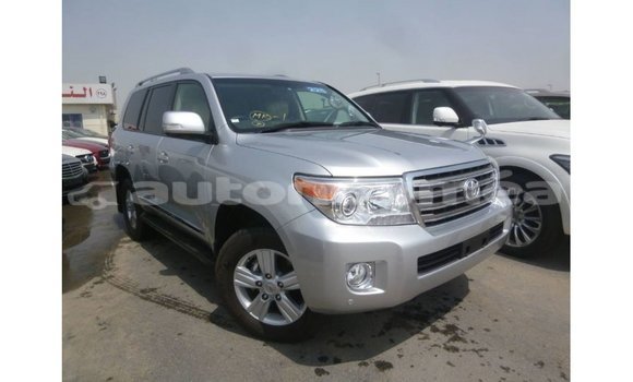 Acheter Import Voiture Toyota Land Cruiser Autre à Import - Dubai, Iles Acheter Import Voiture Toyota Land Cruiser Autre à Import - Dubai, Iles