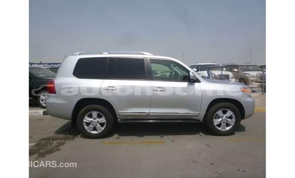 Acheter Import Voiture Toyota Land Cruiser Autre à Import - Dubai, Iles Acheter Import Voiture Toyota Land Cruiser Autre à Import - Dubai, Iles