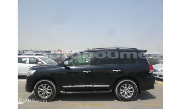 Acheter Import Voiture Toyota Land Cruiser Noir à Import - Dubai, Iles Acheter Import Voiture Toyota Land Cruiser Noir à Import - Dubai, Iles