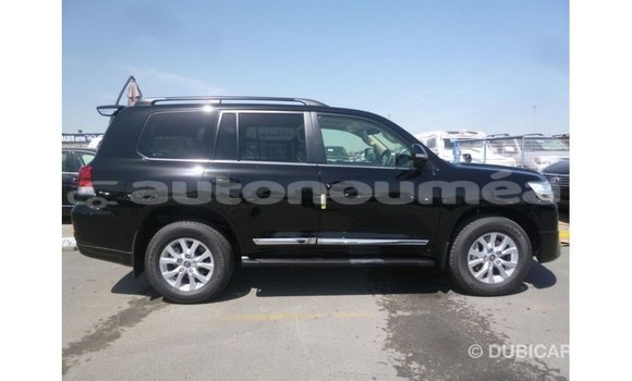 Acheter Import Voiture Toyota Land Cruiser Noir à Import - Dubai, Iles Acheter Import Voiture Toyota Land Cruiser Noir à Import - Dubai, Iles