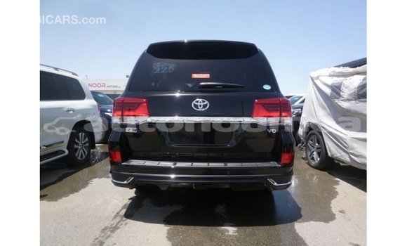 Acheter Import Voiture Toyota Land Cruiser Noir à Import - Dubai, Iles Acheter Import Voiture Toyota Land Cruiser Noir à Import - Dubai, Iles