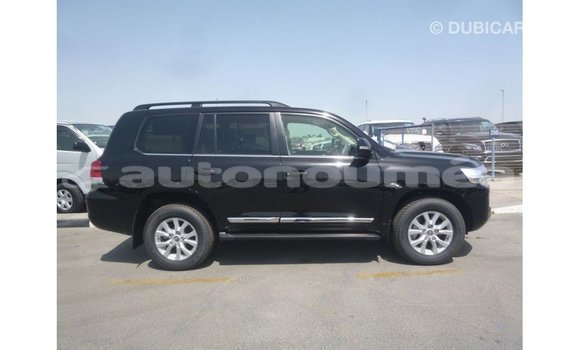 Acheter Import Voiture Toyota Land Cruiser Noir à Import - Dubai, Iles Acheter Import Voiture Toyota Land Cruiser Noir à Import - Dubai, Iles