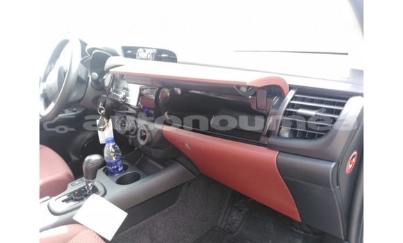 Buy Import Toyota Hilux Other Car in Import - Dubai in Iles Buy Import Toyota Hilux Other Car in Import - Dubai in Iles