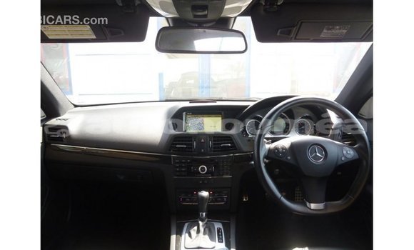 Acheter Import Voiture Mercedes-Benz 190 Autre à Import - Dubai, Iles Acheter Import Voiture Mercedes-Benz 190 Autre à Import - Dubai, Iles