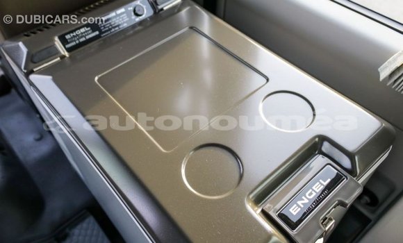 Acheter Import Voiture Toyota Coaster Blanc à Import - Dubai, Iles Acheter Import Voiture Toyota Coaster Blanc à Import - Dubai, Iles