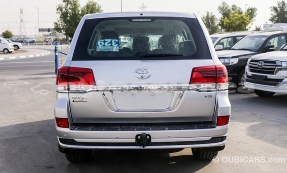 Buy Import Toyota Land Cruiser Other Car in Import - Dubai in Iles Buy Import Toyota Land Cruiser Other Car in Import - Dubai in Iles